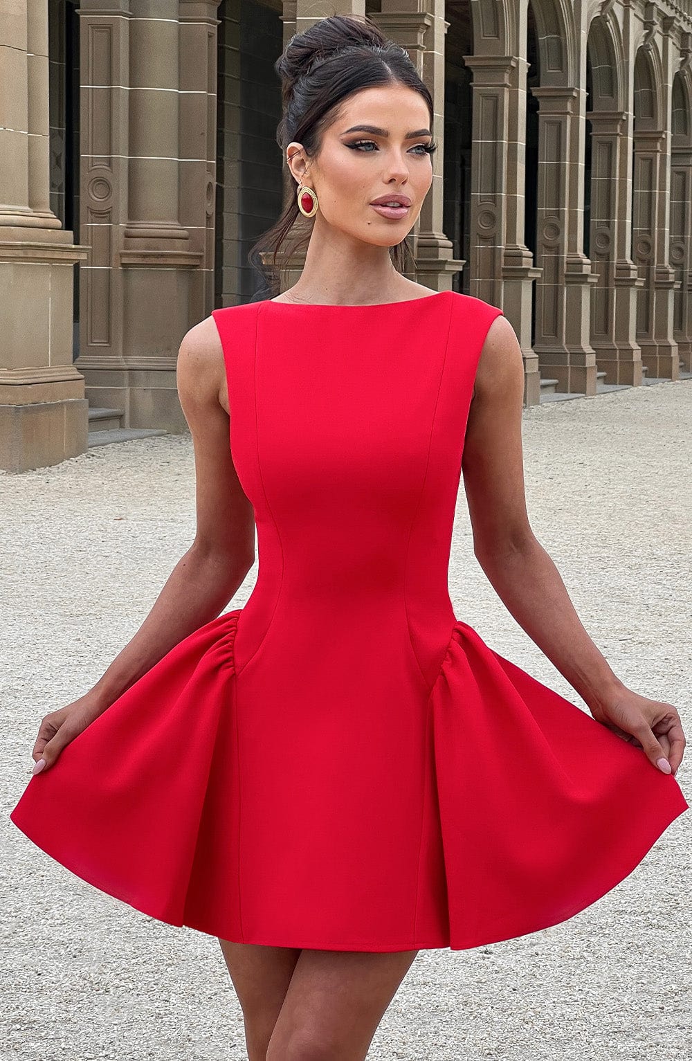Ylina™ | Lekfull elegans med en dramatisk twist