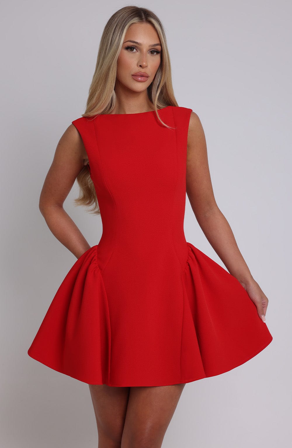 Ylina™ | Lekfull elegans med en dramatisk twist