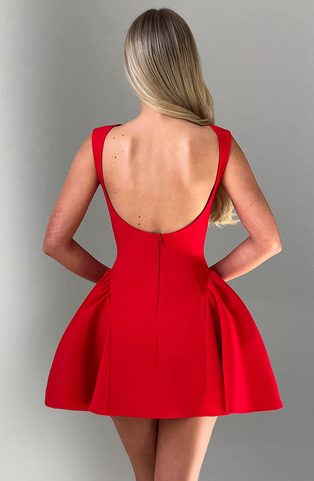 Ylina™ | Lekfull elegans med en dramatisk twist