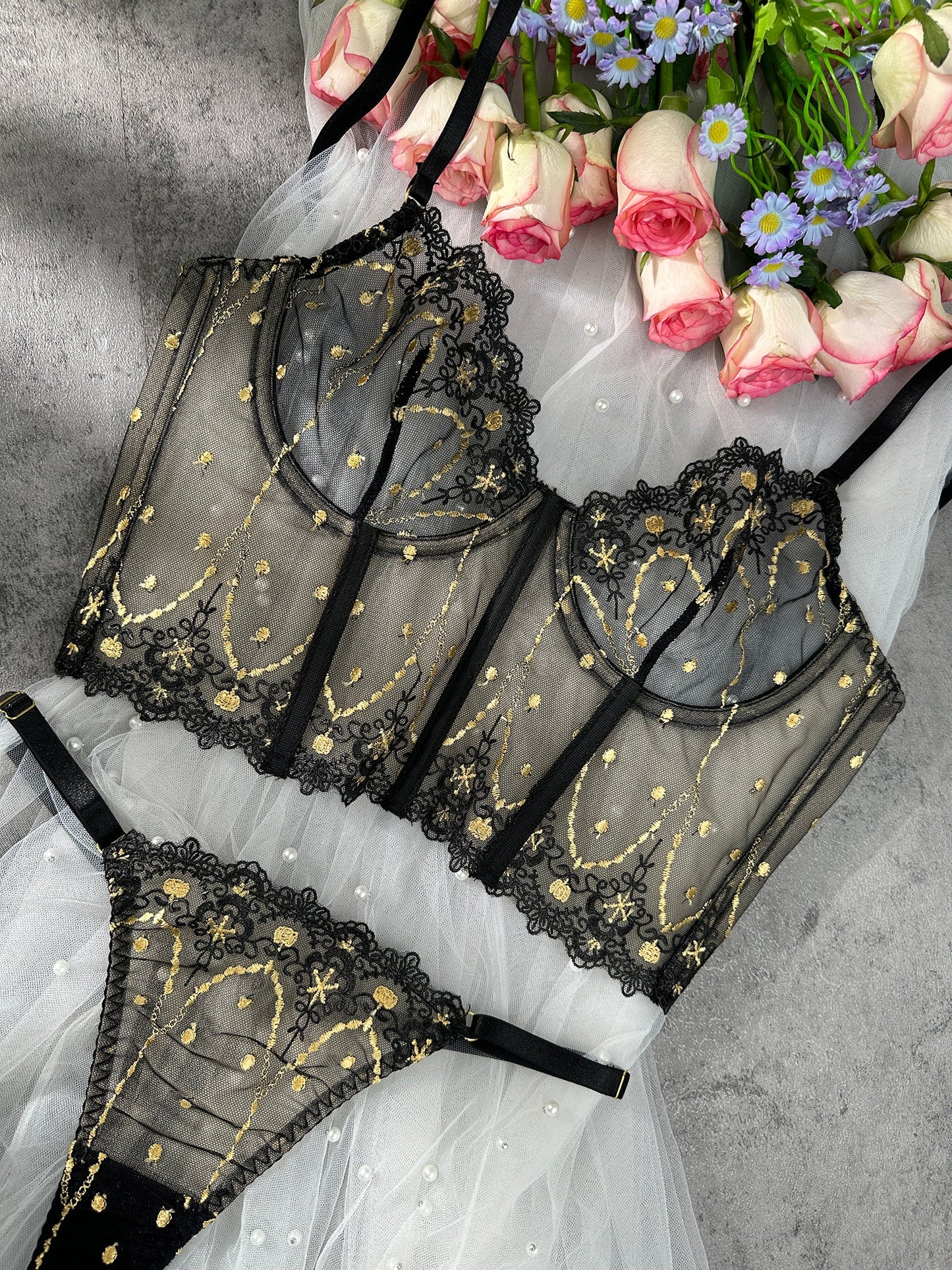 Maribel™ - Chic Luxe Noir & Guld Underklädesset