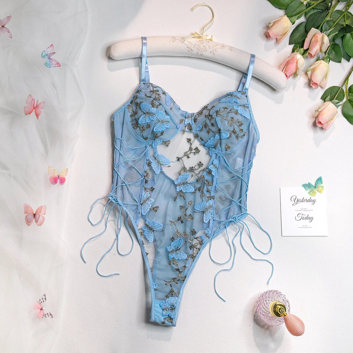 Zelda™ - Sensuell Broderad Bodysuit