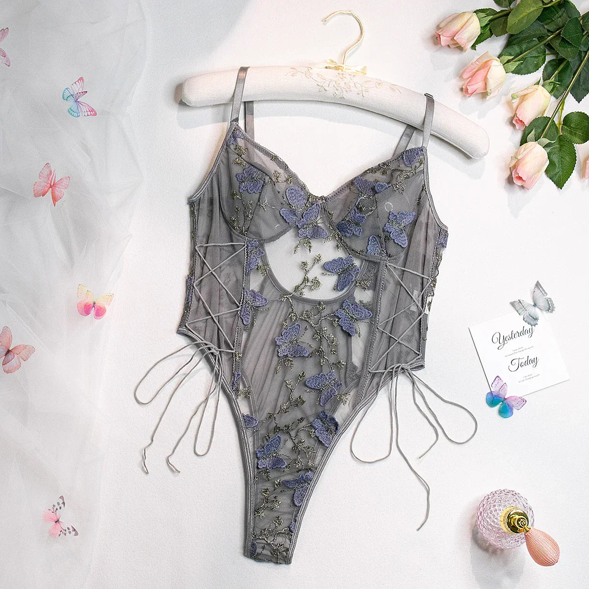 Zelda™ - Sensuell Broderad Bodysuit