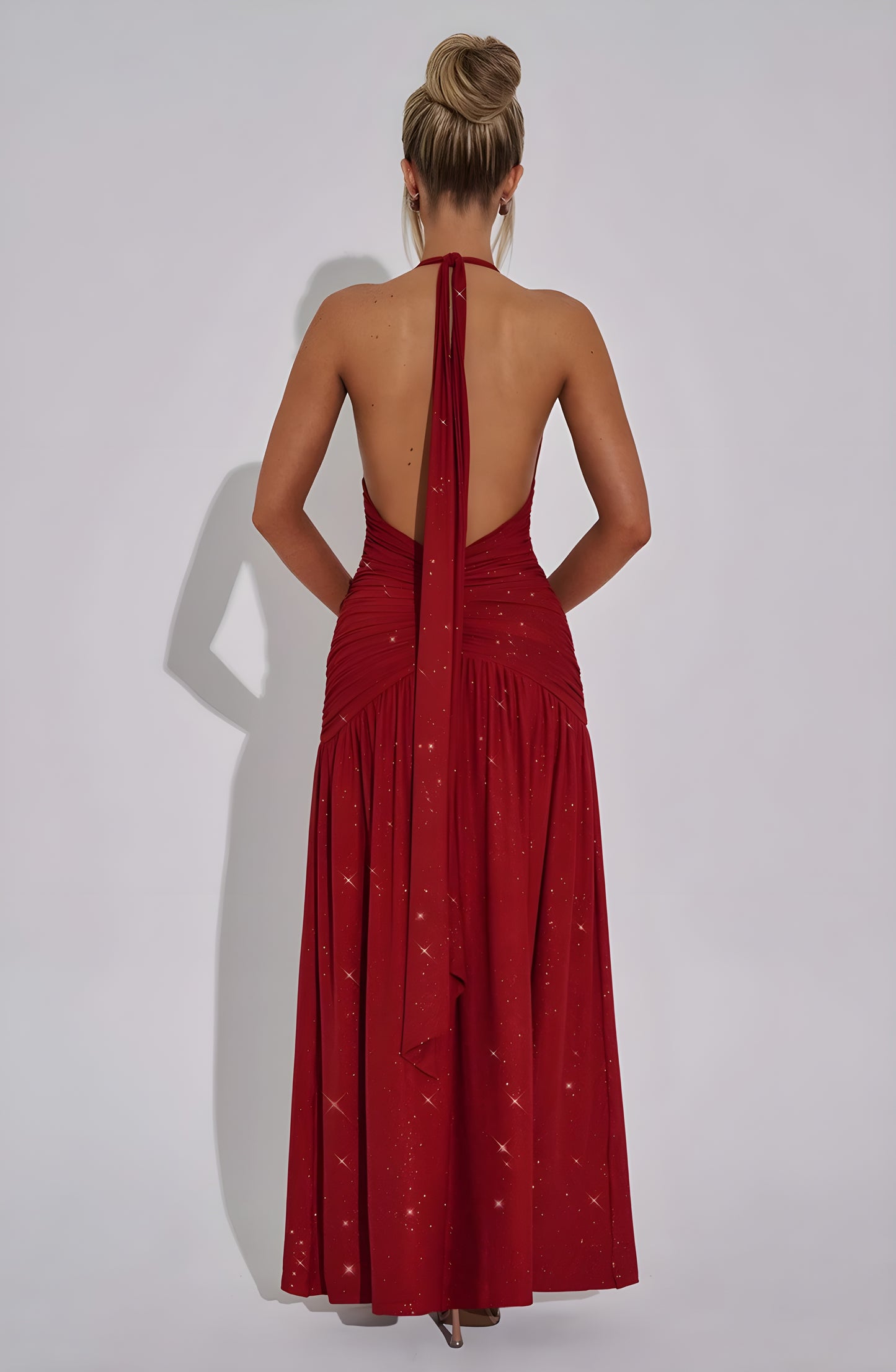 Serena™ - Dramatisk elegans med glittrande touch